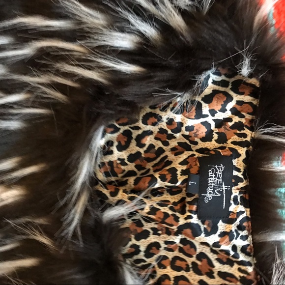 SOLD!!!! Faux fur coat - Picture 2 of 3